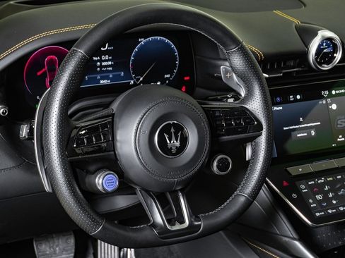 Used 2024 Maserati GranTurismo Trofeo image 23