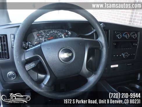 Used 2009 Chevrolet Express 1500 AWD image 5