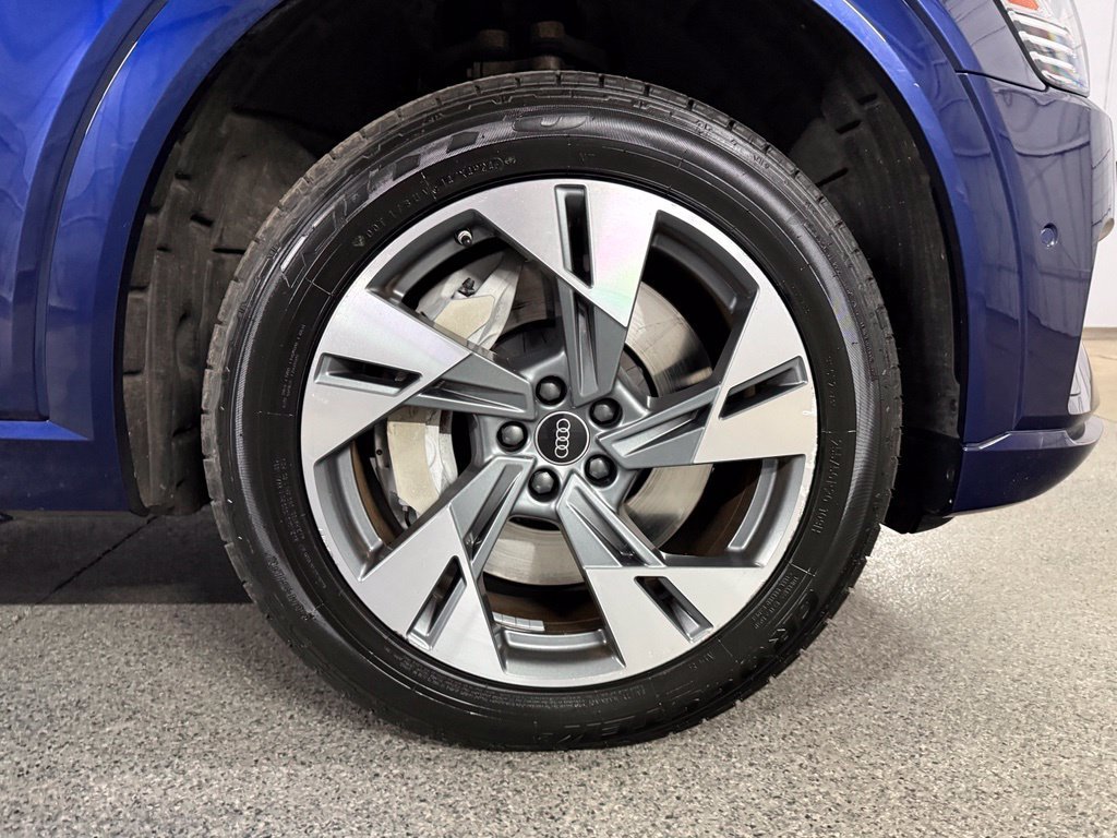 Used 2022 Audi e-tron Premium AWD/4WD image 6