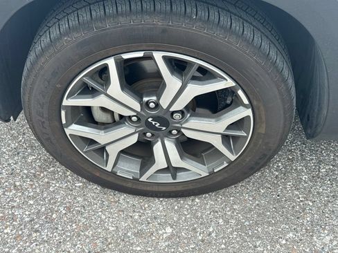Used 2023 Kia Seltos EX AWD/4WD image 9