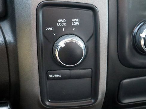 Used 2016 RAM 2500 Tradesman w/ Chrome Appearance Group image 6