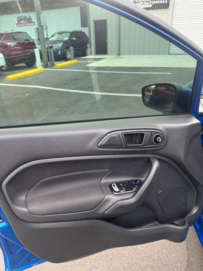 Used 2019 Ford Fiesta SE FWD image 13