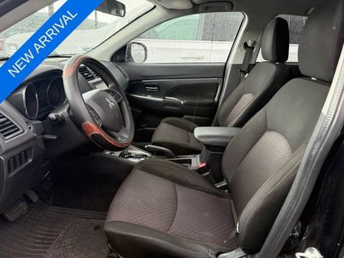 Used 2019 Mitsubishi Outlander Sport ES AWD/4WD image 10