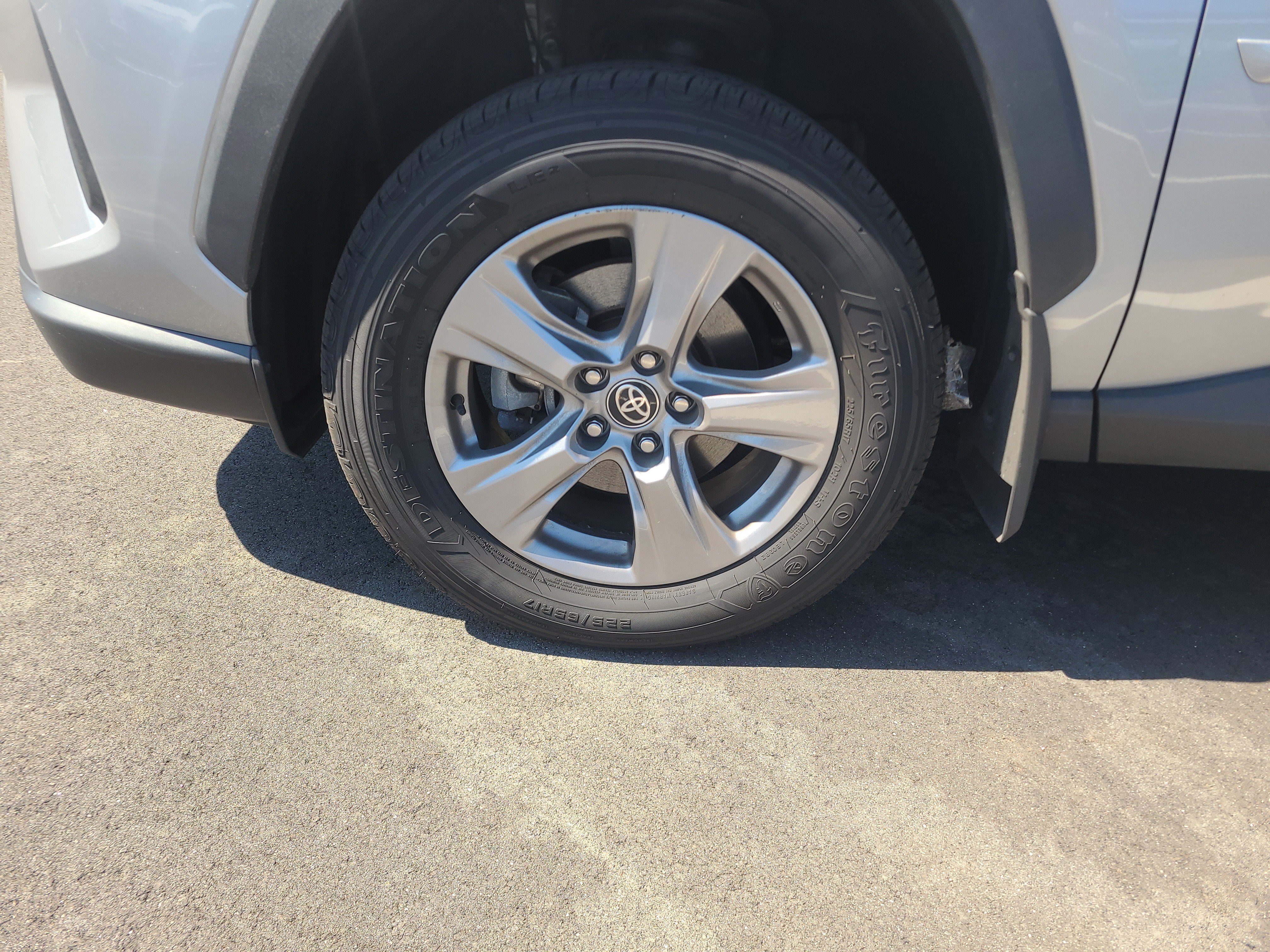 Certified 2023 Toyota RAV4 XLE AWD/4WD image 9