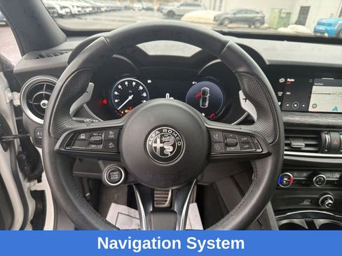 Used 2024 Alfa Romeo Stelvio Sprint image 23