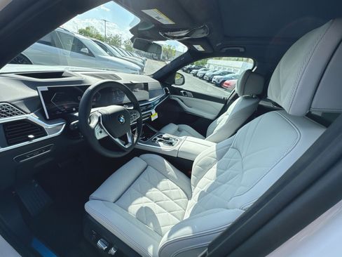 New 2026 BMW X7 xDrive40i AWD/4WD image 10
