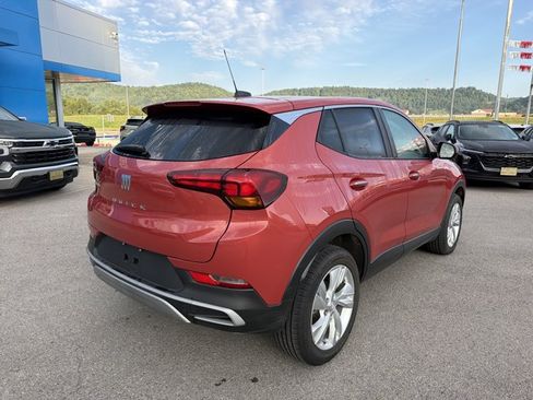 Used 2024 Buick Encore GX Preferred AWD/4WD image 4