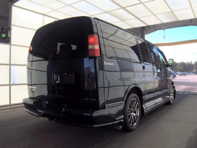 Used 2012 Chevrolet Express 1500 AWD image 4