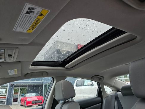 Used 2018 Honda Civic EX image 18