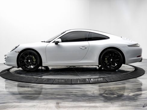 Used 2015 Porsche 911 Carrera image 5