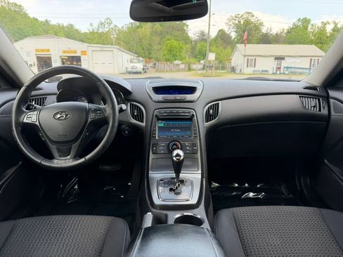 Used 2012 Hyundai Genesis 2.0T RWD image 31