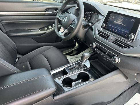 Used 2021 Nissan Altima 2.5 SV FWD image 35