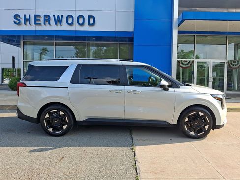 Used 2026 Kia Carnival EX FWD image 7