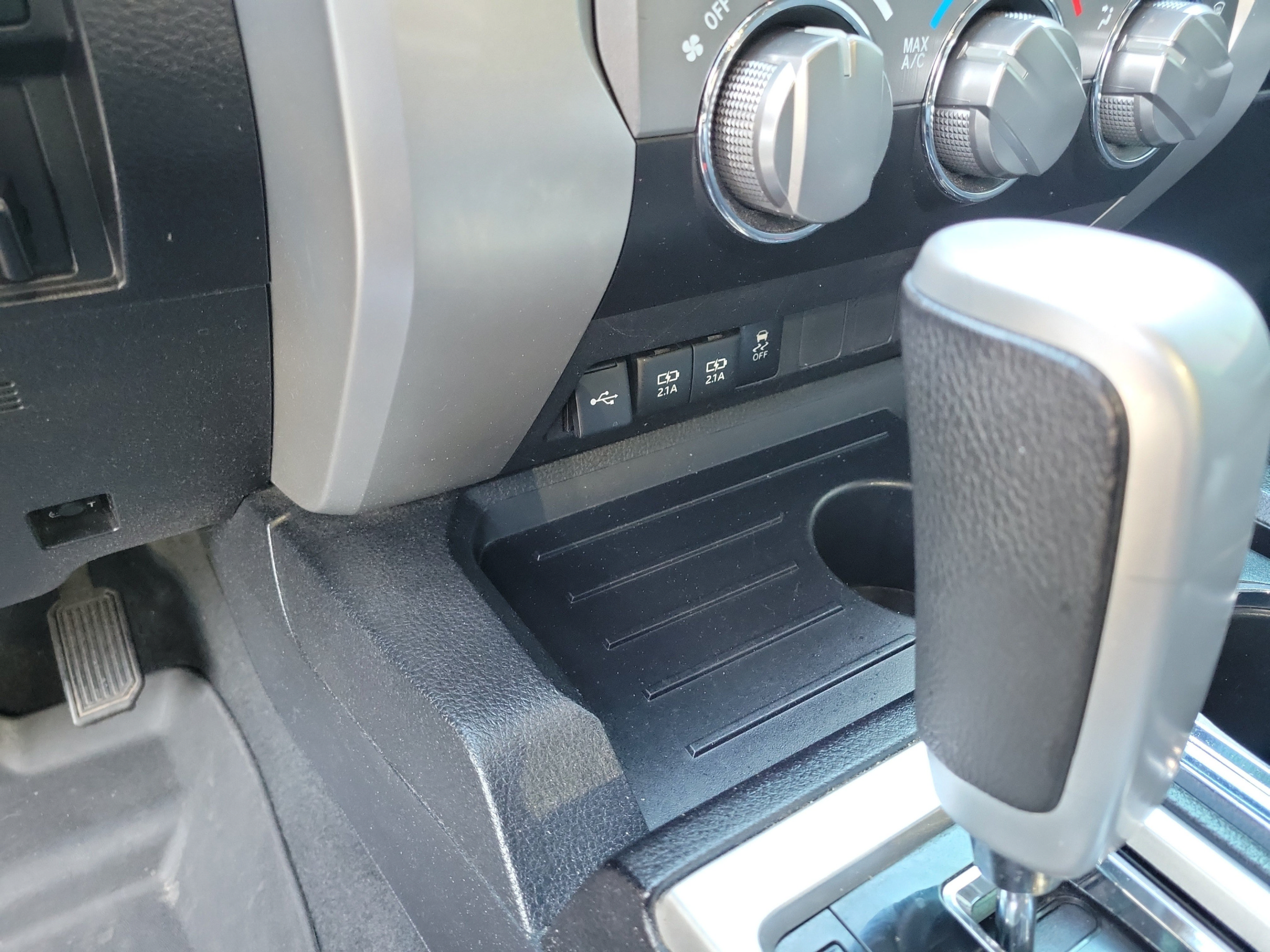 Used 2020 Toyota Tundra SR5 w/ SR5 Upgrade Package RWD image 20