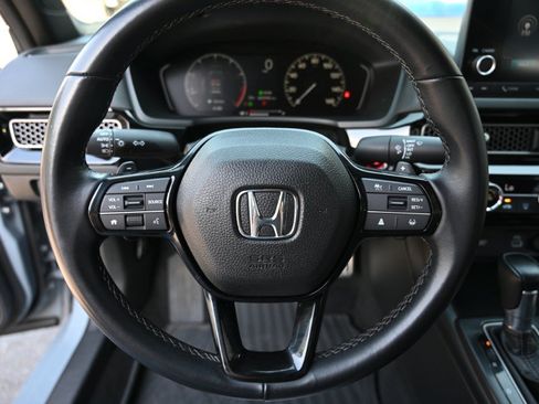 Used 2023 Honda Civic Sport image 16