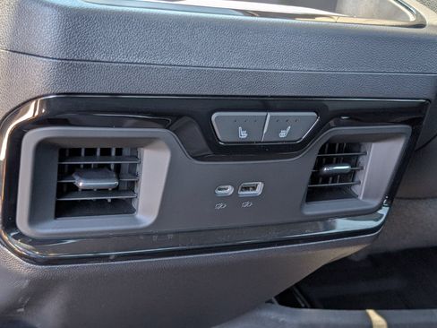 Used 2023 Chevrolet Silverado 1500 ZR2 w/ Technology Package AWD/4WD image 16