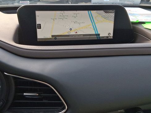 Used 2025 MAZDA CX-30 AWD 2.5 S w/ Premium Package image 18