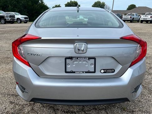 Used 2017 Honda Civic EX image 4