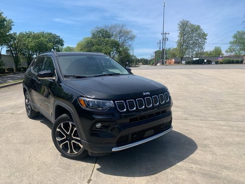 Used 2022 Jeep Compass Limited w/ Sun and Sound Group image 4