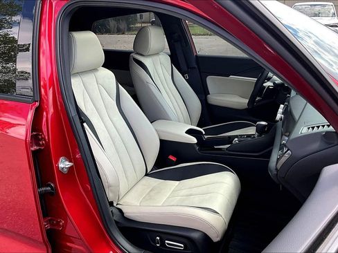 Used 2025 Acura Integra A-Spec FWD image 7