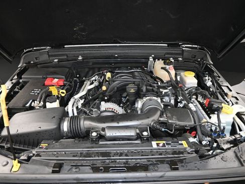 Used 2022 Jeep Wrangler Unlimited Sahara w/ Dual Top Group image 24