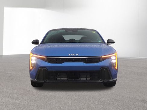 New 2025 Kia K4 GT-Line w/ GT-Line Sunroof Package FWD image 2