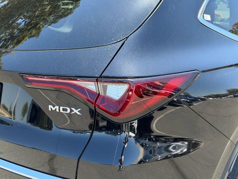 Certified 2025 Acura MDX FWD w/ Technology Package image 6
