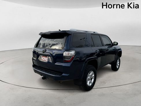 Used 2014 Toyota 4Runner SR5 image 4