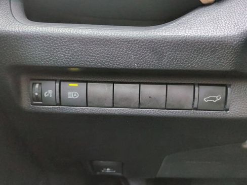 Used 2023 Toyota RAV4 XLE Premium FWD image 28