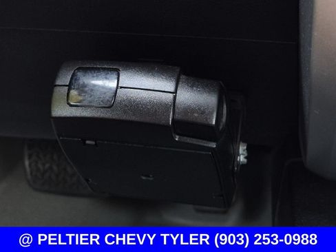 Used 2017 Toyota Tundra SR5 w/ SR5 Upgrade Package RWD image 25
