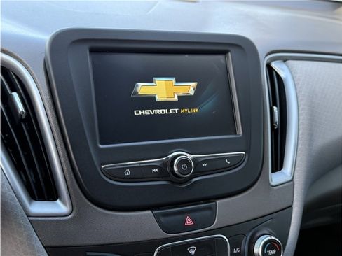 Used 2018 Chevrolet Malibu LS image 40