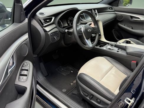 Used 2023 INFINITI QX55 Luxe w/ Cargo Package AWD/4WD image 9