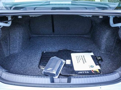 New 2026 Volkswagen Jetta SE image 18