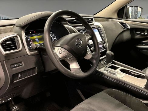 Used 2018 Nissan Murano S AWD/4WD image 12