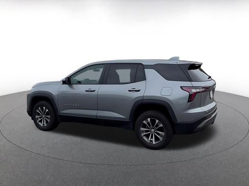 Used 2025 Chevrolet Equinox LT image 9