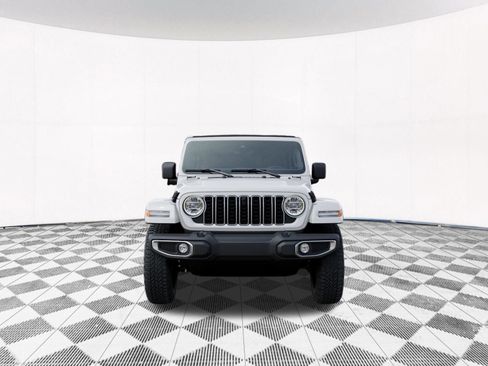 New 2026 Jeep Wrangler Unlimited Sahara AWD/4WD image 8