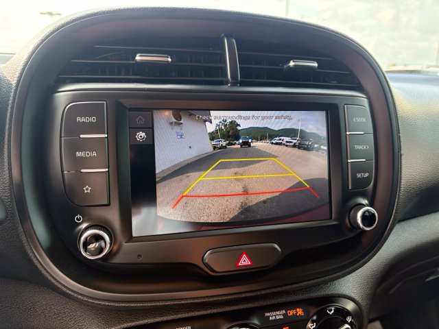 Used 2025 Kia Soul LX FWD image 5