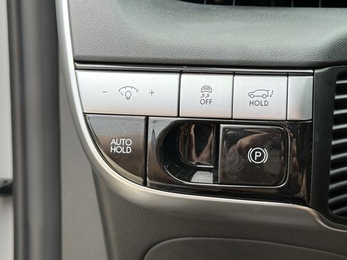 Used 2024 Hyundai Ioniq 5 SEL RWD image 24