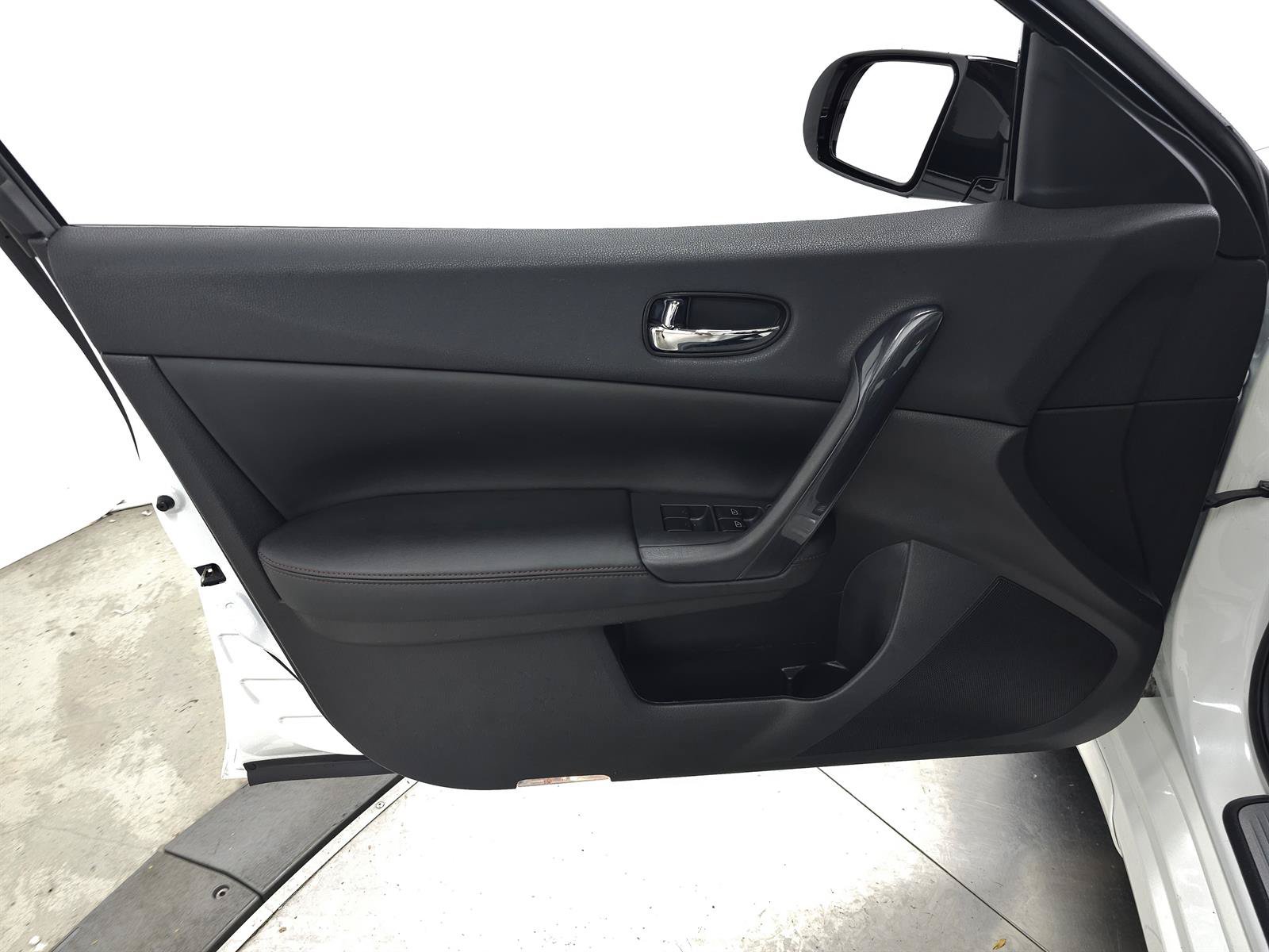 Used 2014 Nissan Maxima 3.5 SV w/ SV Value Package FWD image 12