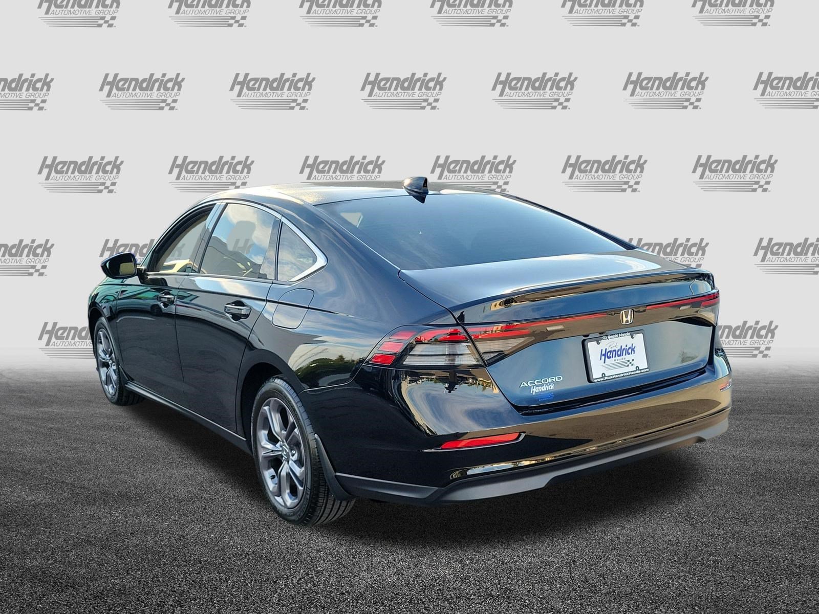 Used 2023 Honda Accord EX image 5