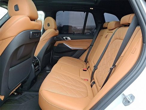 Used 2023 BMW X5 xDrive40i w/ Executive Package image 10
