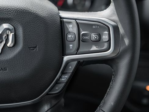 New 2026 RAM 2500 Big Horn AWD/4WD image 32