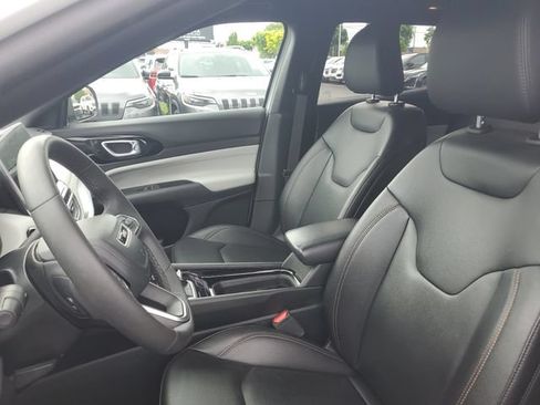 Used 2024 Jeep Compass Limited AWD/4WD image 17