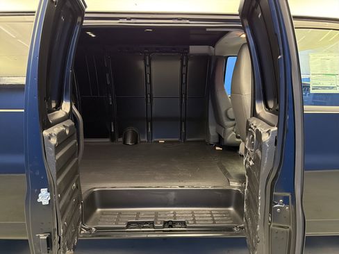 New 2025 Chevrolet Express 2500 Extended w/ Driver Convenience Package image 24