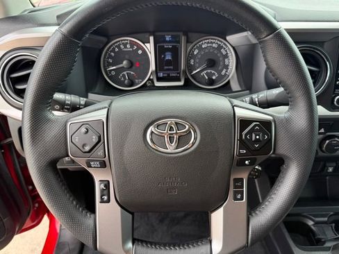 Used 2023 Toyota Tacoma SR5 w/ Technology Package image 13