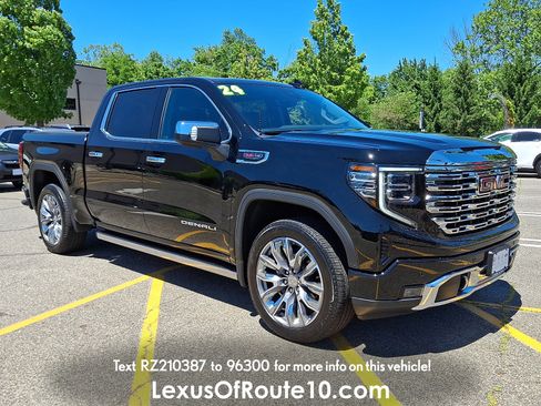 Used 2024 GMC Sierra 1500 Denali w/ Denali Reserve Package AWD/4WD image 1