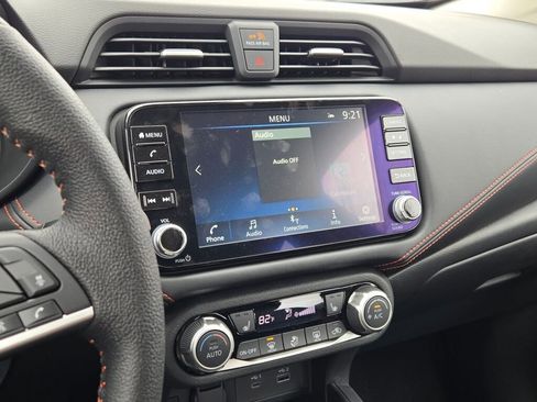 New 2025 Nissan Versa SR w/ Trunk Package image 22