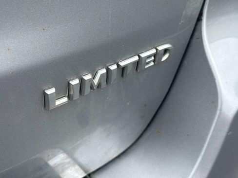 Used 2019 Jeep Grand Cherokee Limited AWD/4WD image 35