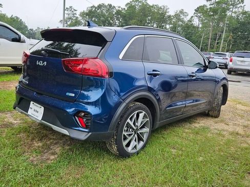 Used 2022 Kia Niro Touring Special Edition image 10