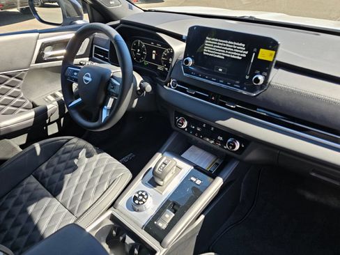 New 2026 Nissan Rogue Platinum AWD/4WD image 11